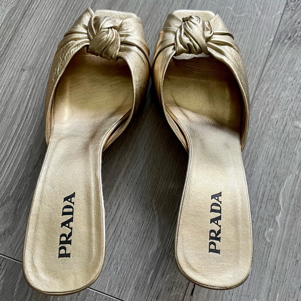 ❌SOLD❌ Prada Metallic Gold Leather Square Peep Toe Slide Sandals - Picture 2 of 12